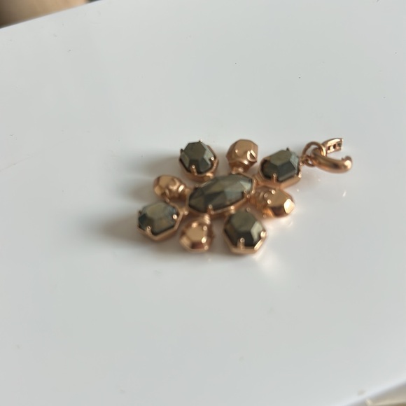 Kendra Scott Large Charm in Rose Gold - Picture 4 of 4